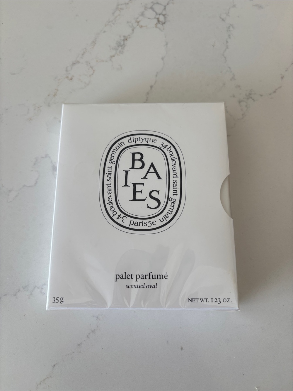 diptyque Baies Scented Oval — NWT